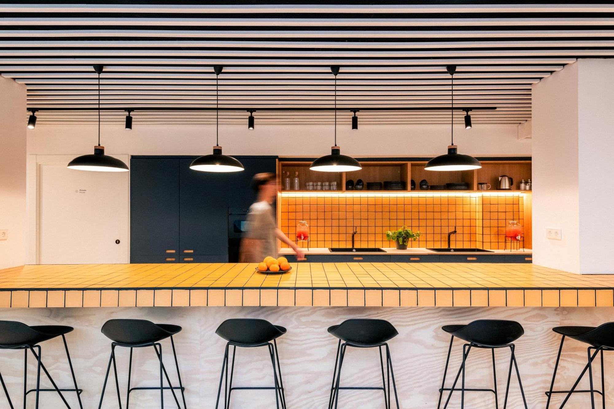 Colo Colo Hostel Valencia - Single Private Beds — Photos 3